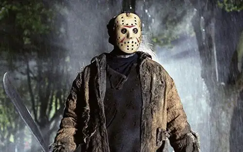 年轻驱魔猎人大银幕挑战曲棍球面具杀手(图)