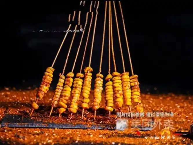 烤把把玉米图片