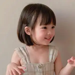 女童短发