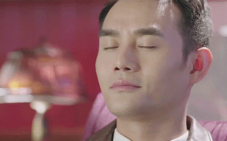 王凯帅哥帅气gif动图_动态图_表情包下载_soogif