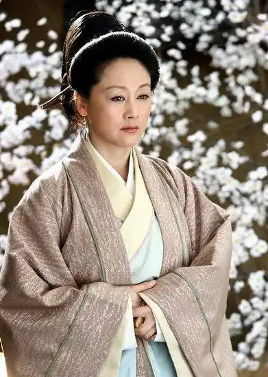 焦母角色介绍_孔雀东南飞演员表焦母_电视剧_吉剧网