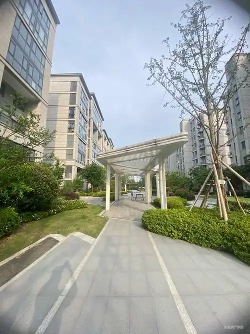 无锡房产网>无锡二手房>宜兴二手房>新庄二手房>龙湖阳光城璞悦>