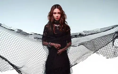 昆凌暗黑系魅惑高清桌面壁纸