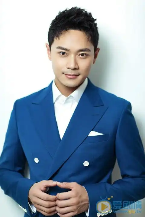 湾区儿女麦斯华是谁演的_麦斯华扮演者曹骏资料 | 爱剧情