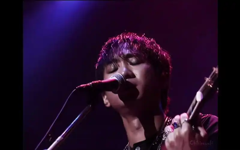 beyond 1991生命接触live 让第一场的《灰色轨迹》拥有画面_哔哩哔哩