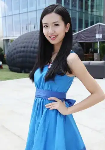 环球小姐美女演员许龄月