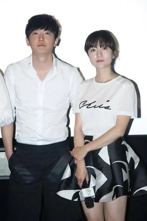 郭京飞"金屋藏娇"的妻子!长相甜美身材迷人,和陆毅有这层关系