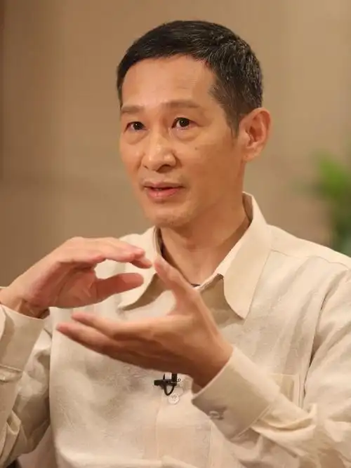 多年积淀厚积薄发遇见金牌绿叶王劲松