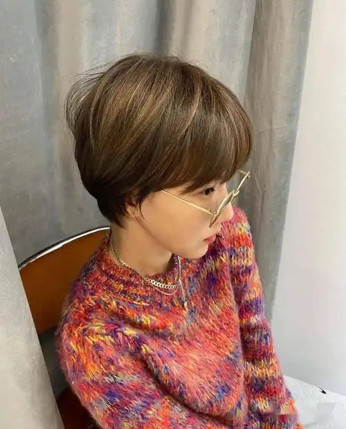 2021年流行"免打理减龄短发"