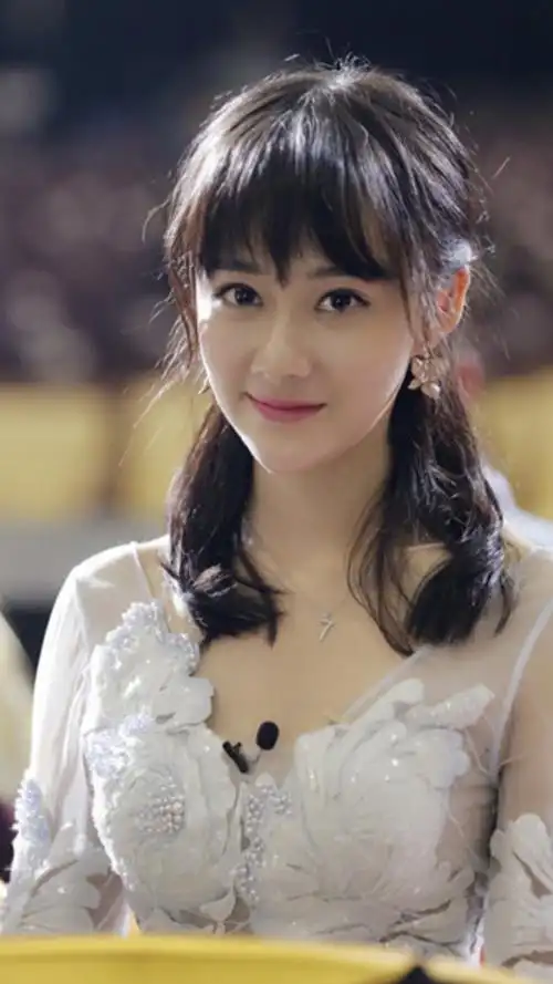 神颜福利社#美女明星图,曹曦月