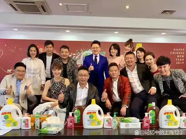 上海电视乱象,滑稽演员纷纷担当主持人嘉宾,主持人却无节目下岗