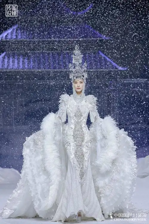 走上春晚舞台的盖娅传说,凭什么是"最美中国风"?