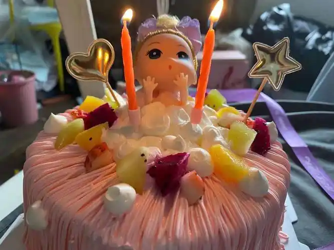 我亲爱的女儿:你是妈妈最亲的人,妈妈祝福你生日快乐,永远开心快乐