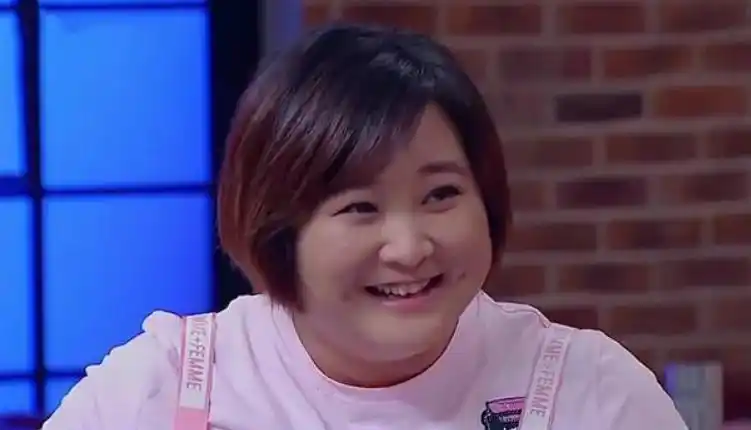 2015年4月,贾玲参加东方卫视《欢乐喜剧人》 .