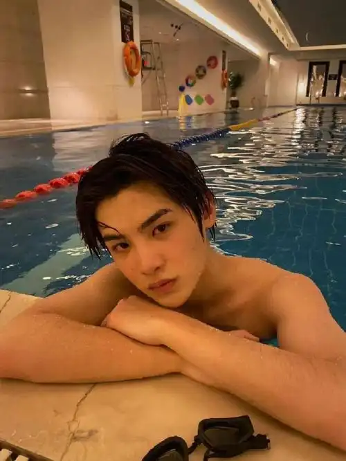 情人节就要看点女友视角下的黄明昊