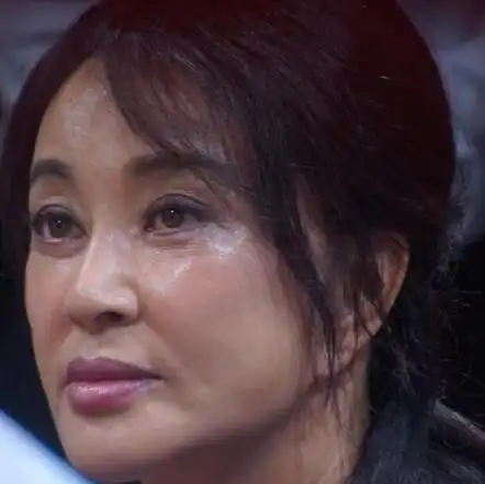 【图】刘晓庆素颜近照被指p图过度 自称不整容不保养年轻靠心态