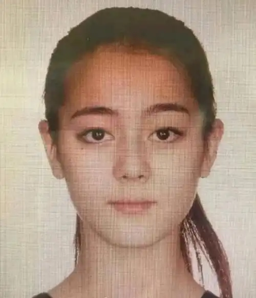 迪丽热巴早期证件照曝光,迪丽热巴整容了吗旧照曝光令人惊呼_娱乐资讯