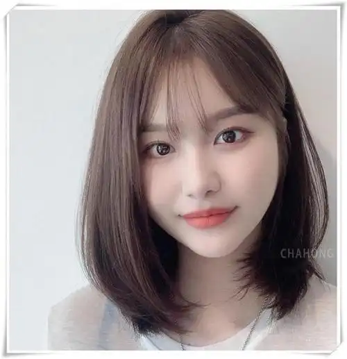 颧骨高适合什么发型,颧骨高的女生留什么发型好看(选择更适合自己的