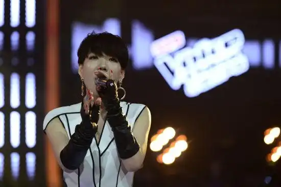 大卫对莫愁赞不绝口:想要带她回美国|大卫福斯特|吴莫愁|好声音_新浪