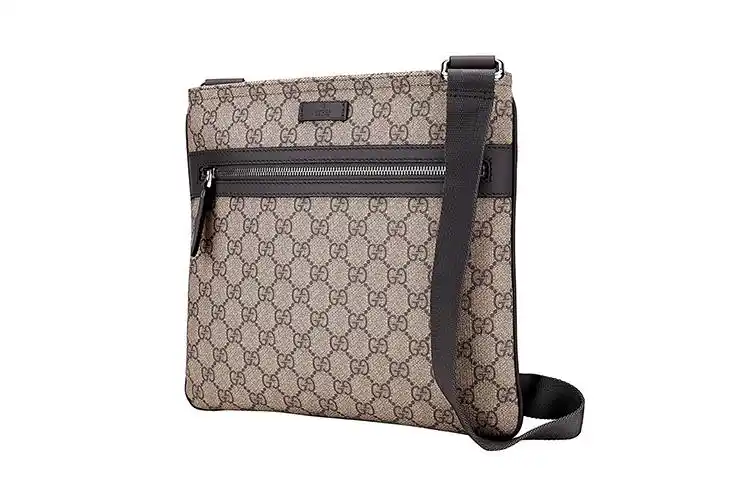 gucci/古驰 pvc男士经典logo斜挎包295257 kgdig