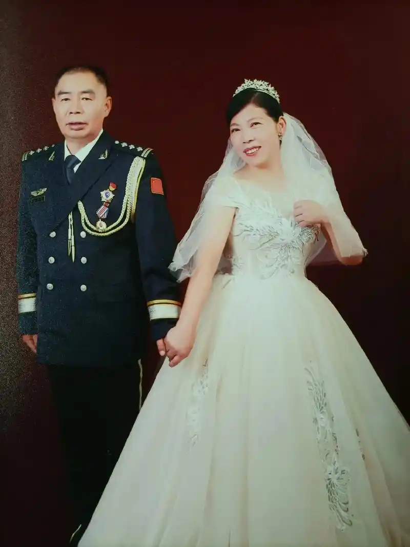 多年以后再回过头来看看今天的照片又是一种感慨!