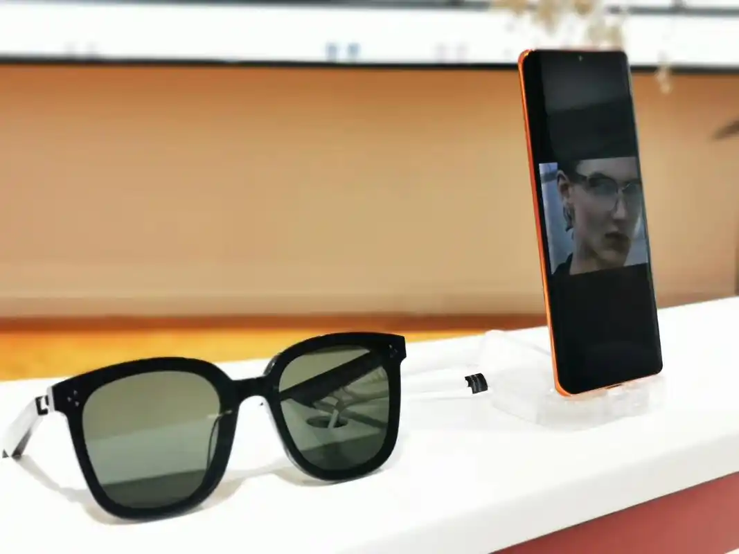 华为联名gm的eyewear智能眼镜将开售,售价为1999/2499元两档