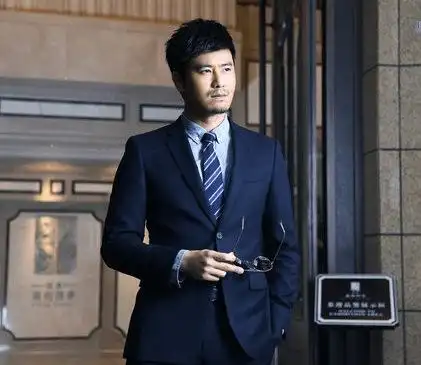 陈亦飞变霸道总裁 强势霸道与戚薇开启猫鼠游戏