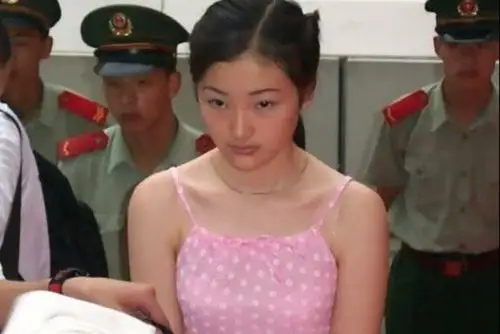 美丽的女死刑犯,连行刑的士兵都觉得可惜,死前的请求很尴尬|死刑|陶静