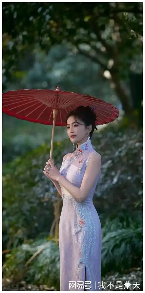 古装美人白鹿,身着旗袍展现妖娆身姿|江南|写真|白鹿(演员)_网易订阅