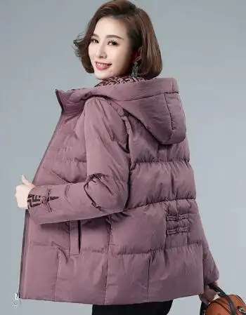 高档品质冬季新款妈妈冬装时尚棉衣中年女休闲连帽外套2020新款中老年