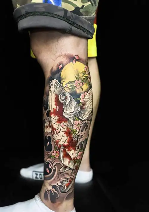 锦鲤纹身图片_腿部脚部新传统鱼纹身图案(4)_广东省深圳市纹身店-玄鹤