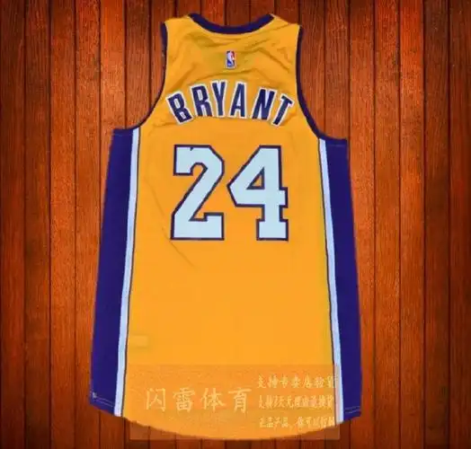 new sw正品nba湖人队24号 科比球衣 黄黑色好莱坞之夜 圣诞版短袖