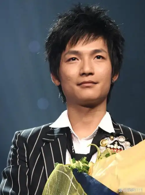 陈楚生(广东·普宁)--是一位备受瞩目的歌手,他曾是2007年《快乐男声