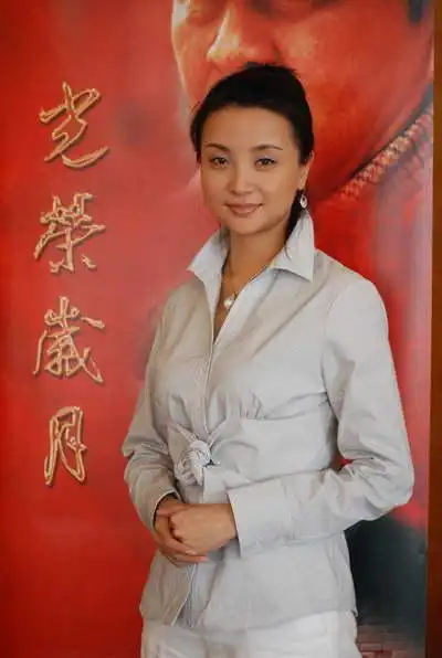 《光荣岁月》北京将播 白荟演绎力量女人(图)