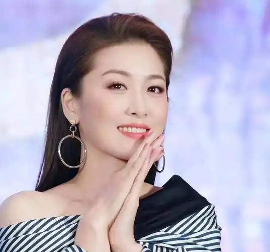 李彩桦近照,真的好美啊!