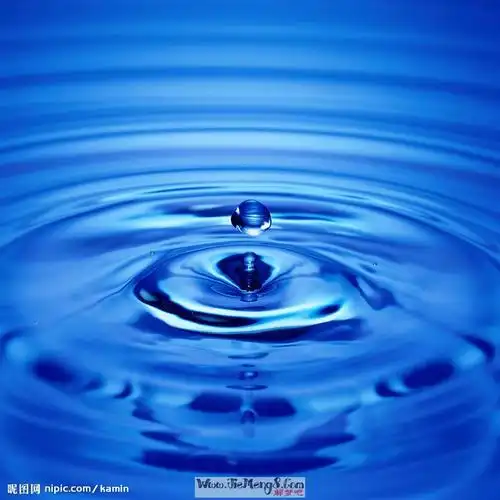 梦见水 周公解梦 - 解梦吧