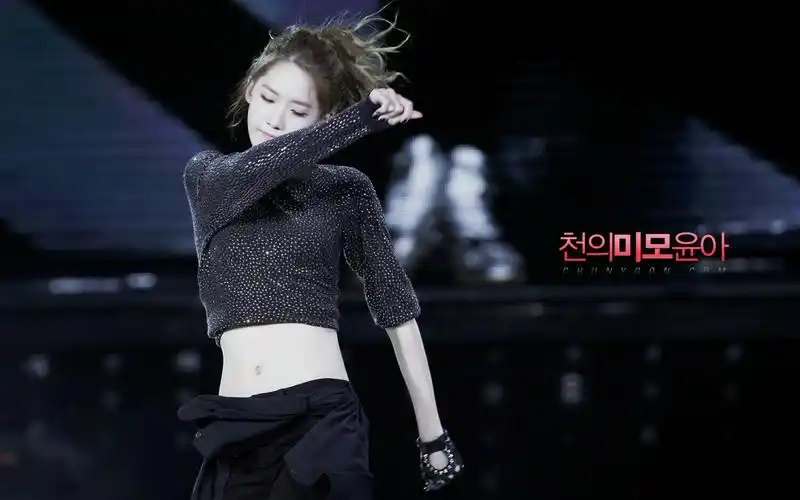 【林允儿舞蹈】121123 smtown dance battle in singapore|泳在1:12秒