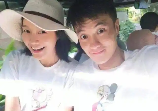 39岁朱丹太拼了二胎产子仅一个月宣布复工老公周一围始终未露面