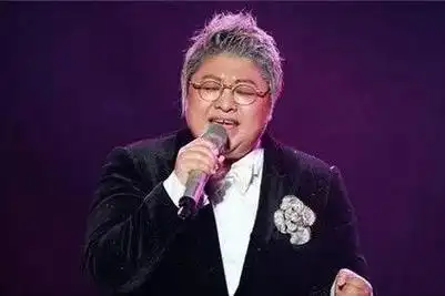 韩红现在全家照(韩红低调现身超市)(7)