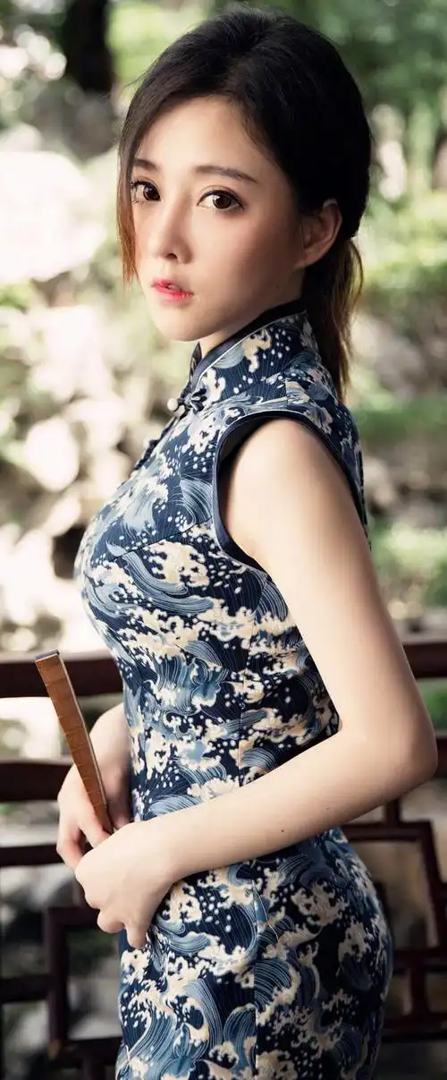 旗袍别瞎穿太干瘪没韵味太丰腴显风尘能驾驭的都是气质女神