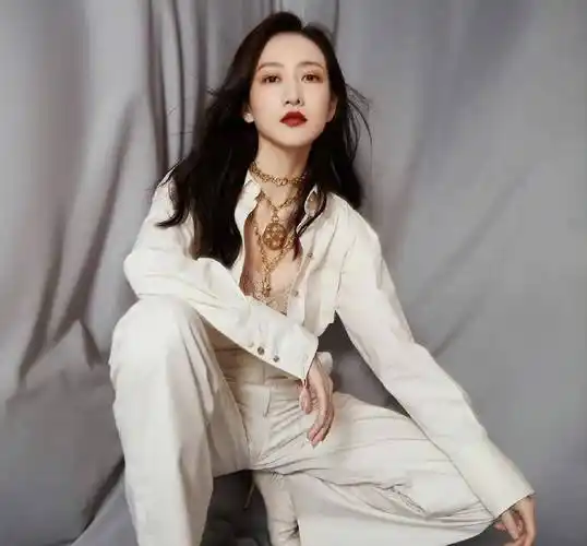 王鸥恋情曝光?与他因唱歌再次结缘!太惊喜了_欧姐_新居_高峰