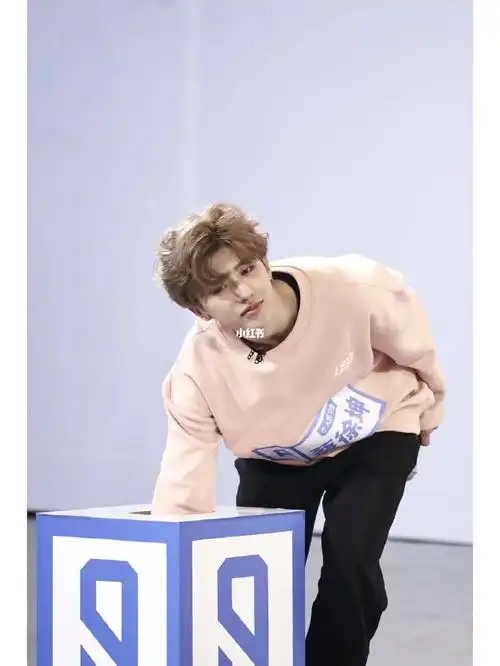 偶像练习生  #蔡徐坤  最近没有新鲜坤饭吃了,开始考古以前,发现偶