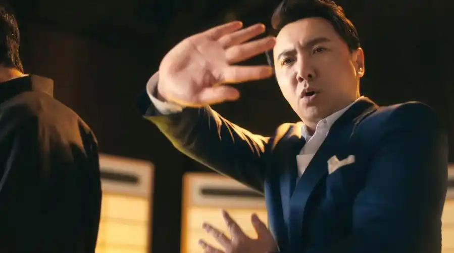 伊利舒化奶x沈腾广告