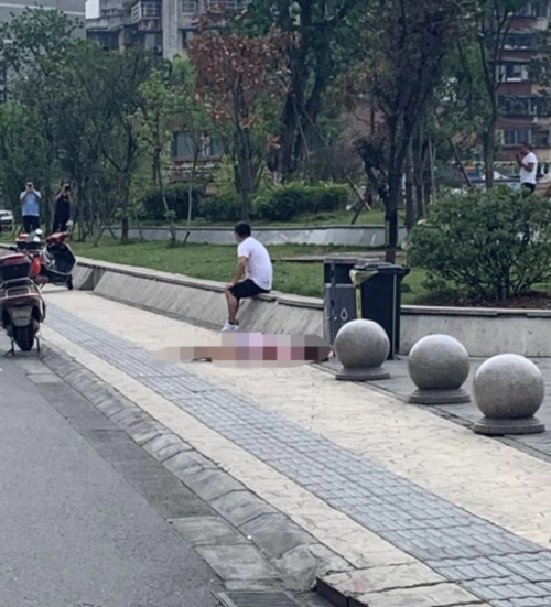 相关视频也在社交平台传播.