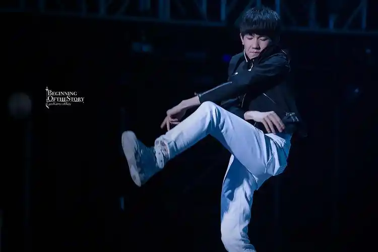 tfboys王源 150411 音悦v榜盛典 cr:始终站