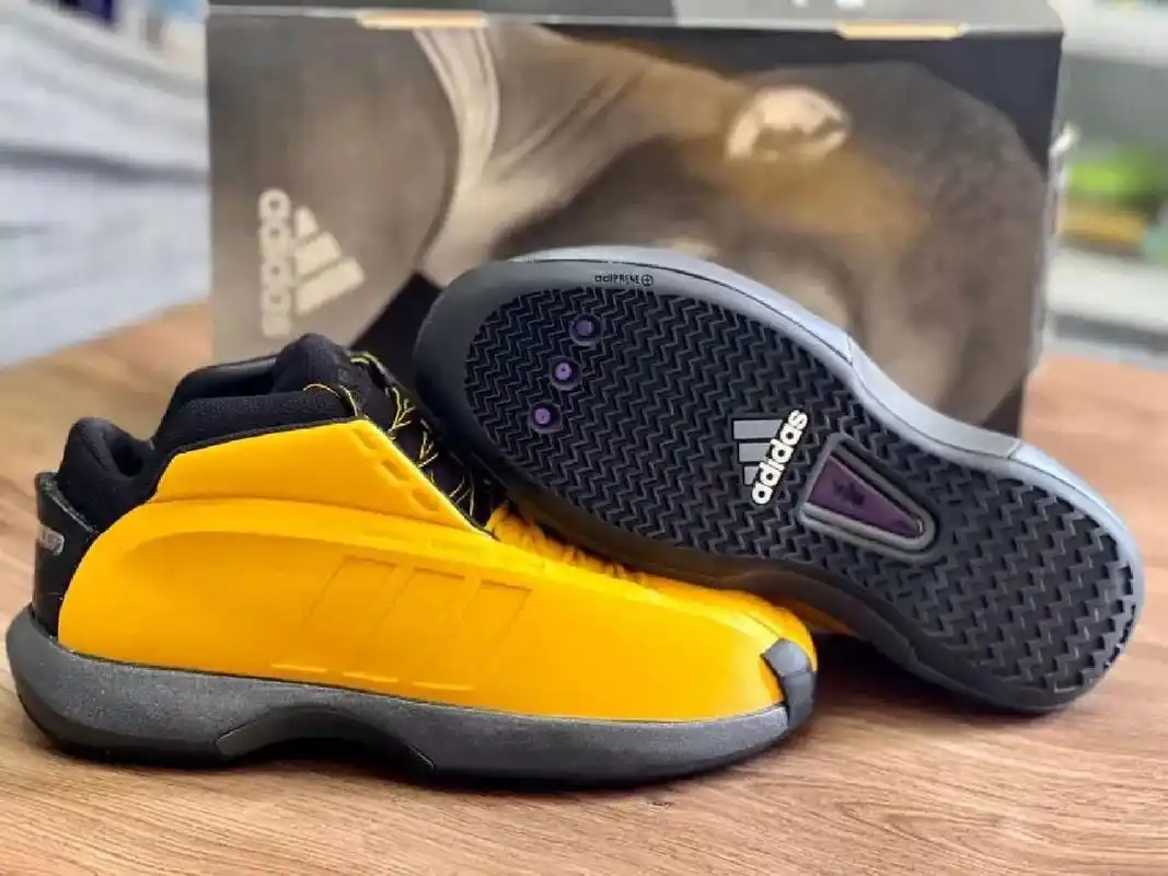 the kobe one全明星黑黄配色 今年会复刻否#科比# #篮球鞋