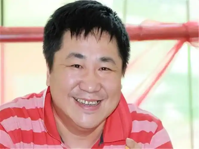 曾是郭德纲师叔,"甩掉"赵本山自立为王,沦落到如今地步怪谁?