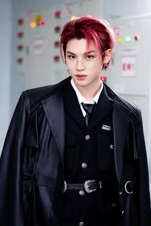 黄明昊贾想世界演唱会