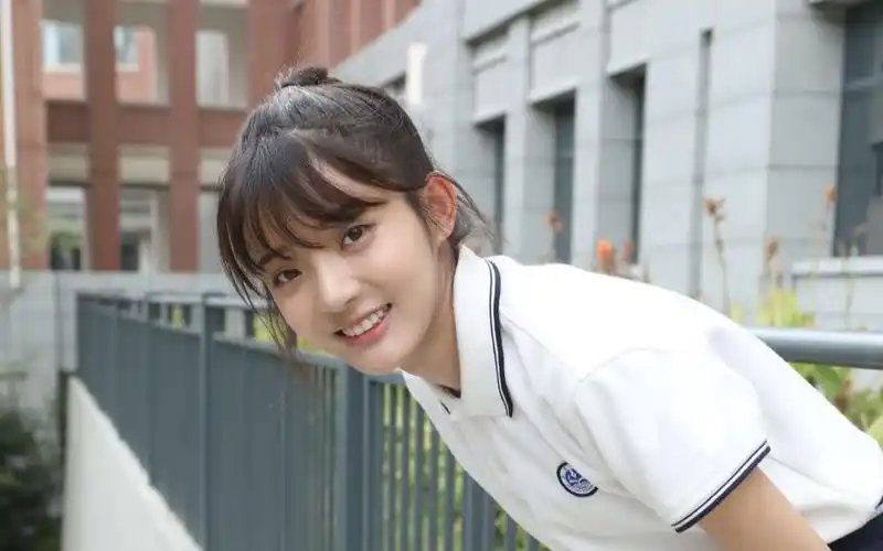 时光与你都很甜# 王晴 x 洛钦歌 | 甜系少女混剪_哔哩哔哩_bilibili