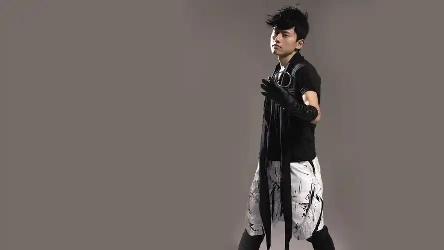 张杰帅气男歌手桌面壁纸